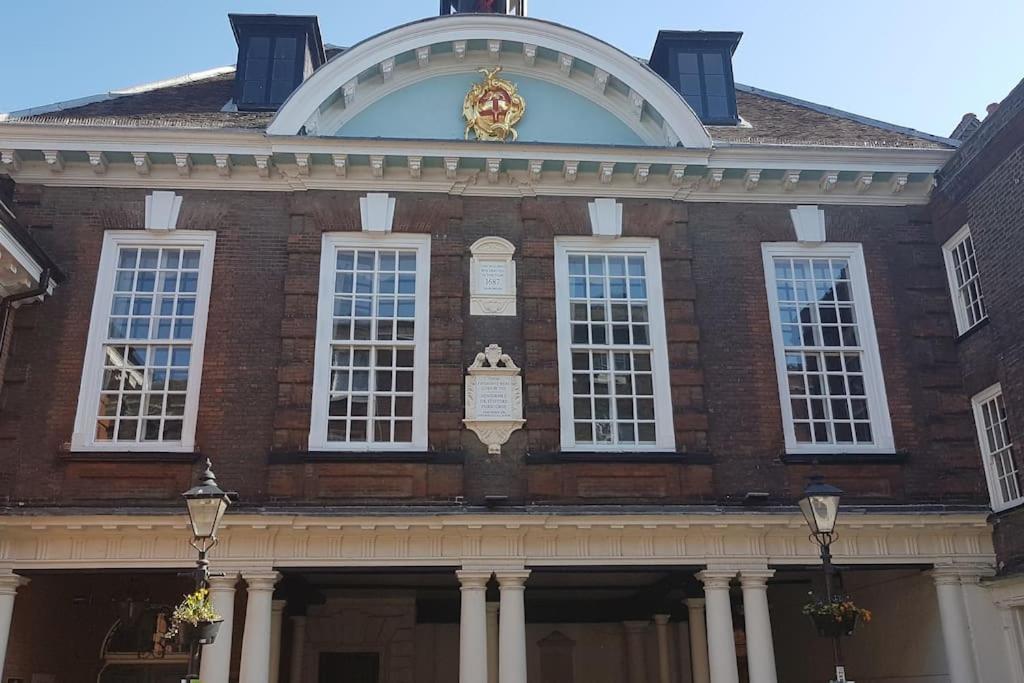 Beautiful Apartment In The Heart Of Rochester Rochester  Exterior foto